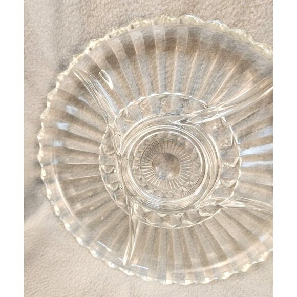Clear Glass Divided Serving Platter With Scalloped Edges & Center Dip Bowl 12 I - Picture 6 of 10